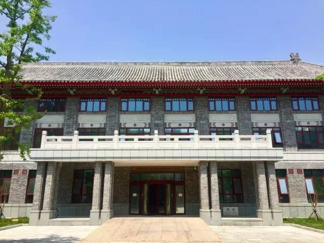 阿卜杜勒·阿齊茲國王公共圖書館北京大學(xué)分館